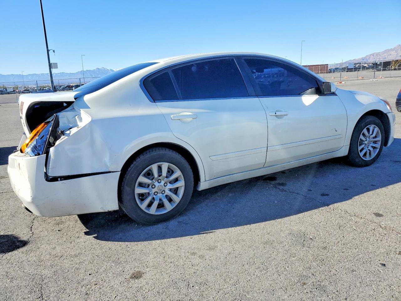 2012 NISSAN ALTIMA BASE photo 7
