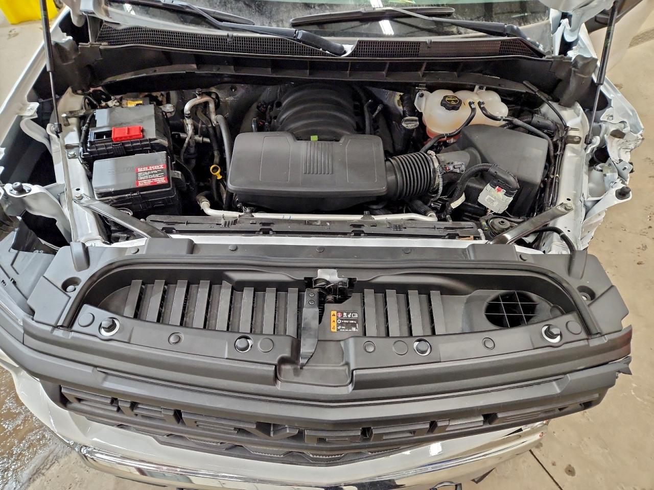 2025 CHEVROLET SILVERADO C1500 photo 11