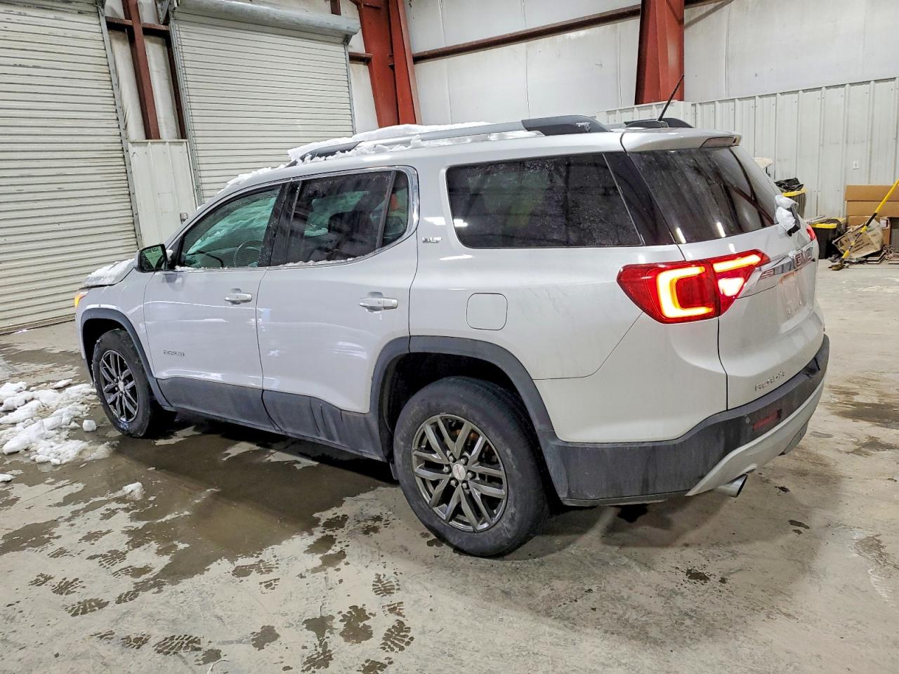 2017 GMC ACADIA SLT-1 photo 2