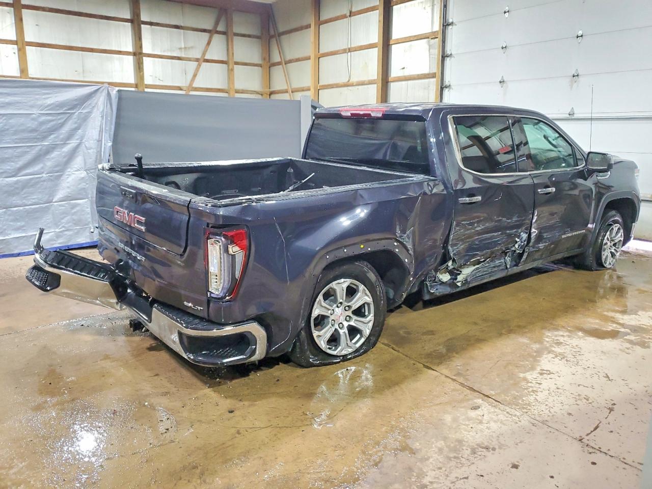 2025 GMC SIERRA C1500 SLT photo 3
