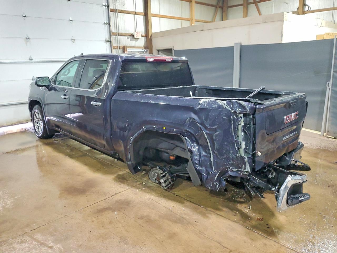 2025 GMC SIERRA C1500 SLT photo 2
