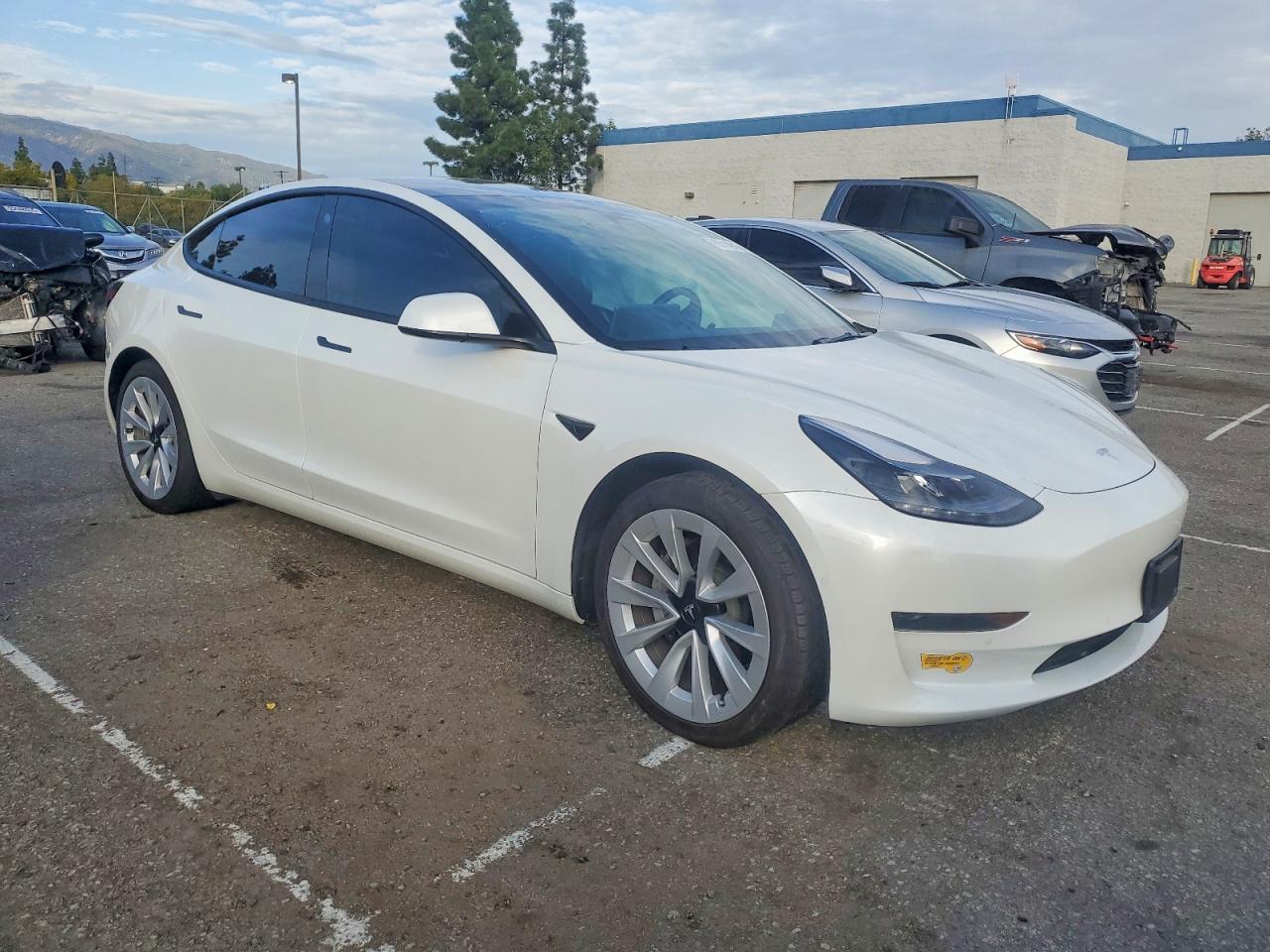 2021 TESLA MODEL 3 photo 4