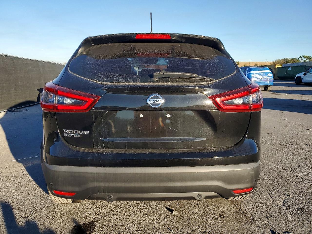 2020 NISSAN ROGUE SPORT S photo 11