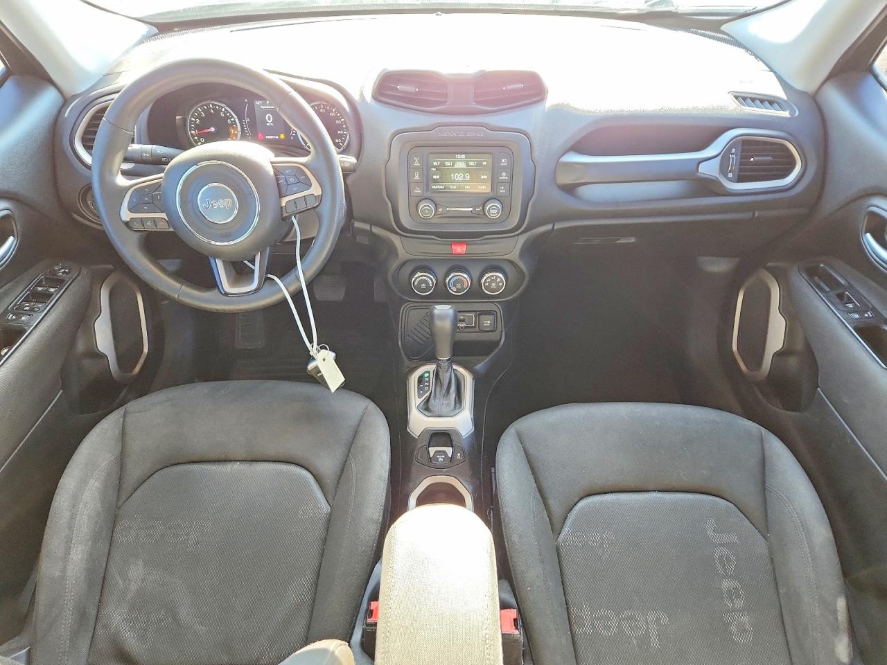 2017 JEEP RENEGADE SPORT photo 8