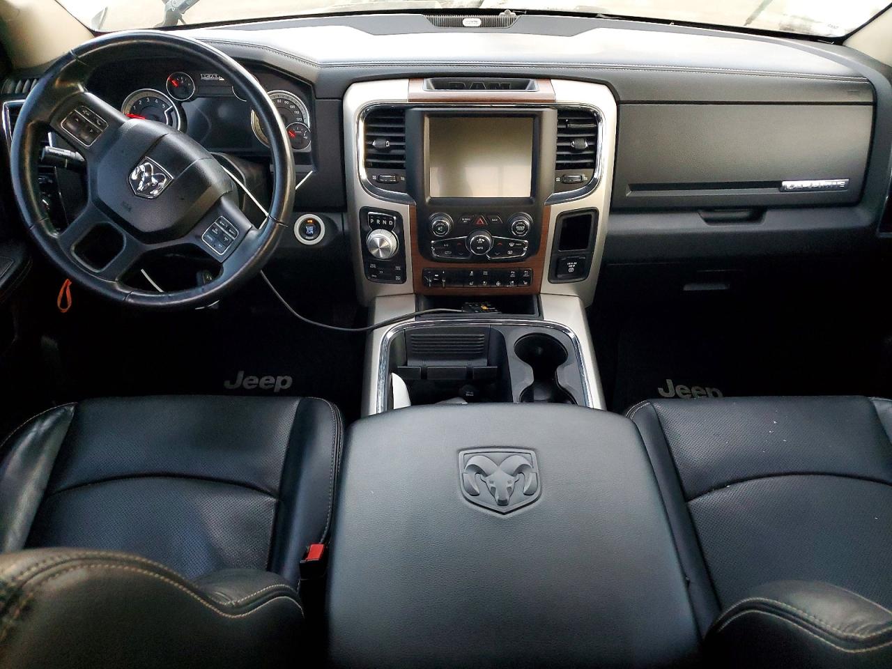 2016 RAM 1500 LARAMIE photo 22