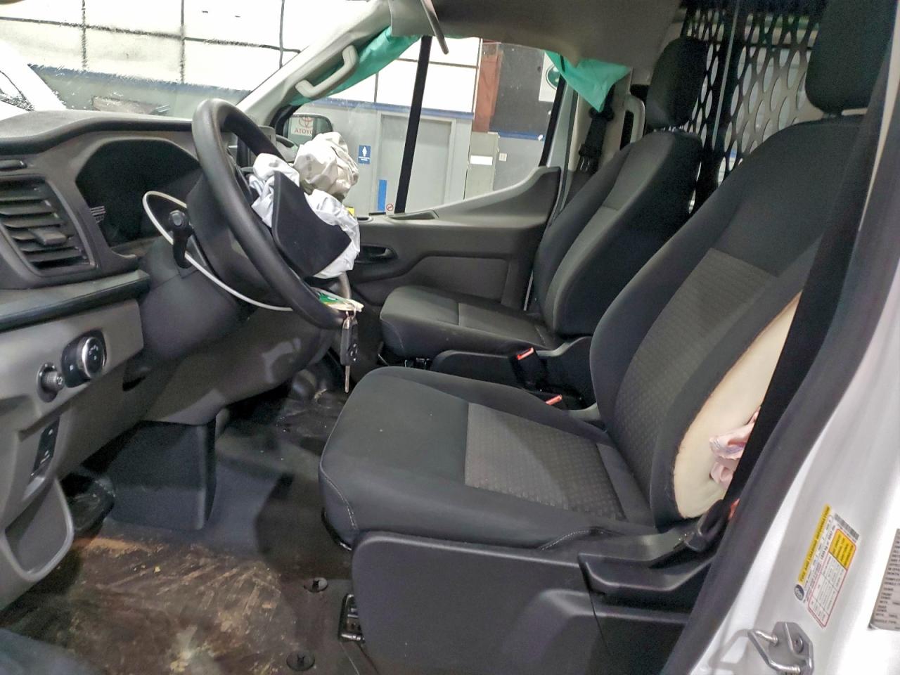 2025 FORD TRANSIT T-250 photo 7