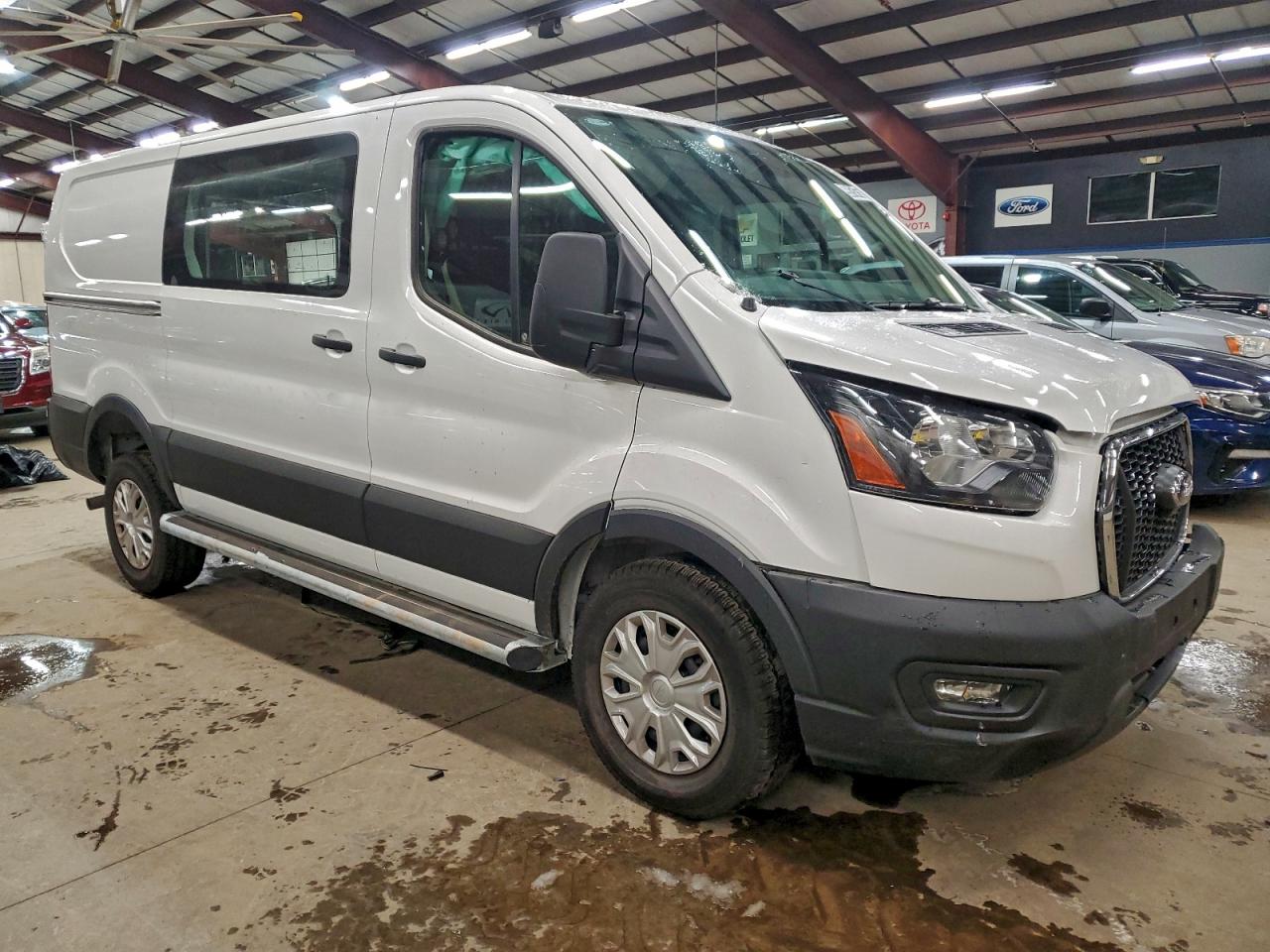 2025 FORD TRANSIT T-250 photo 4
