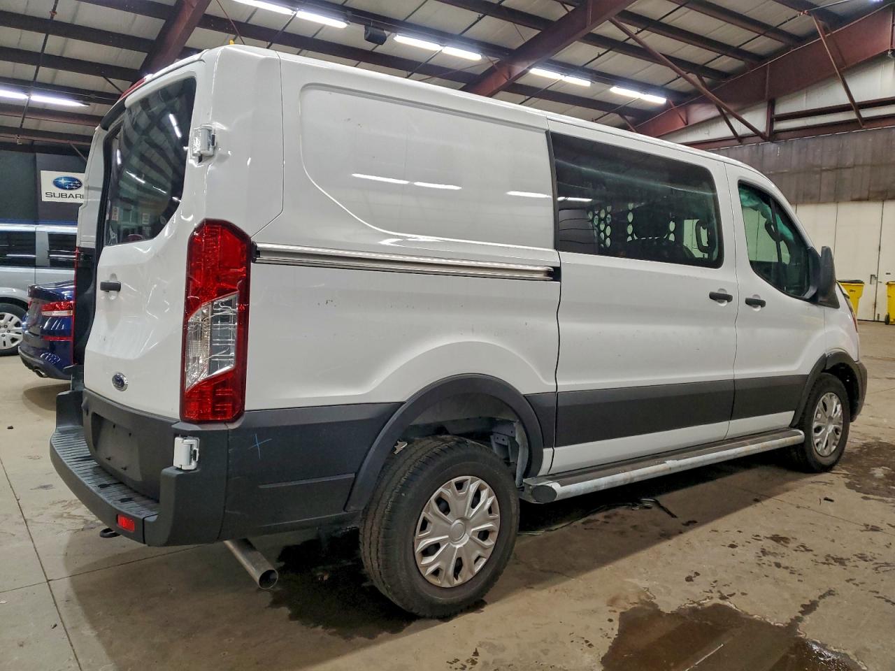 2025 FORD TRANSIT T-250 photo 3