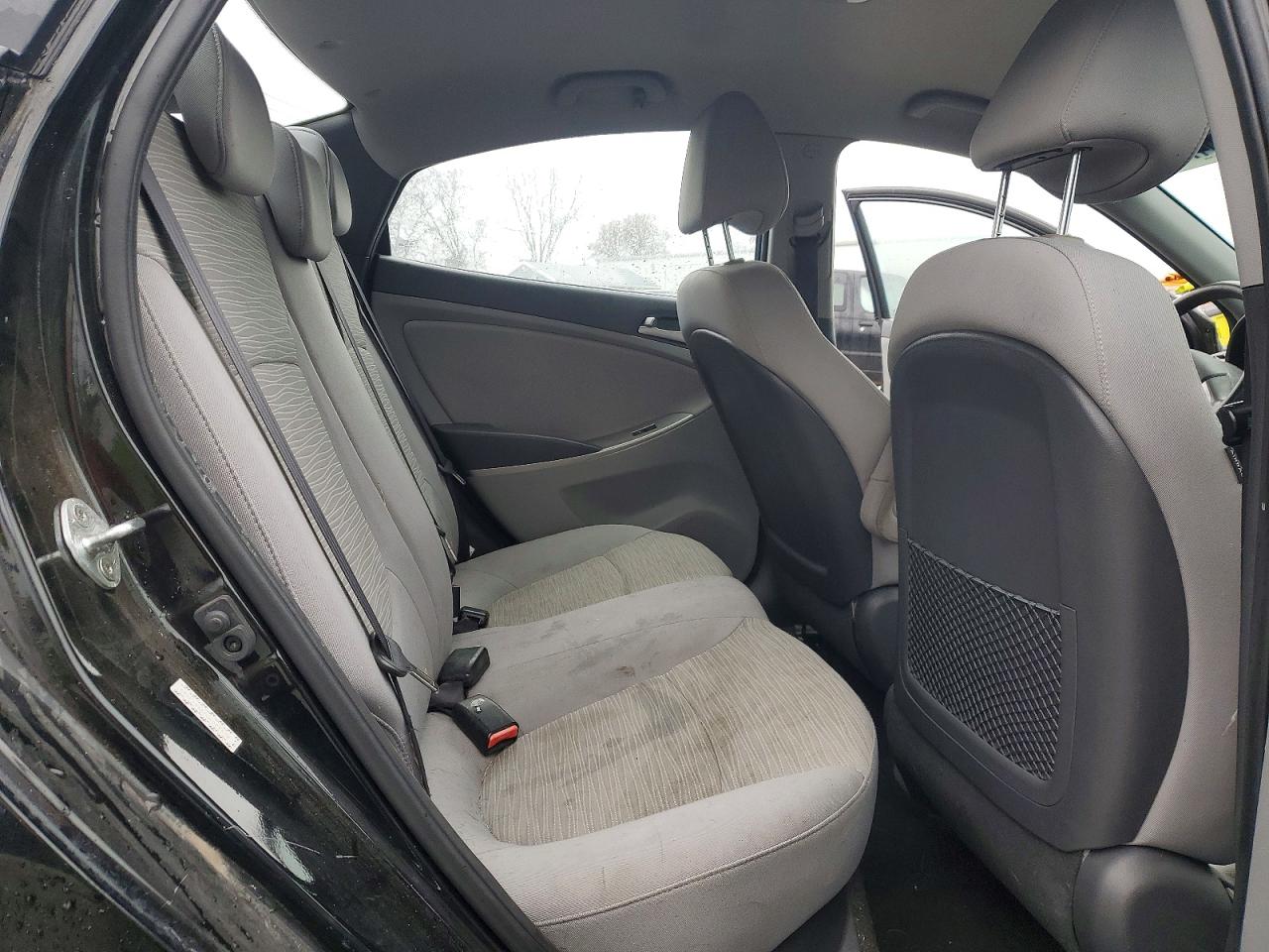 2016 HYUNDAI ACCENT SE photo 10