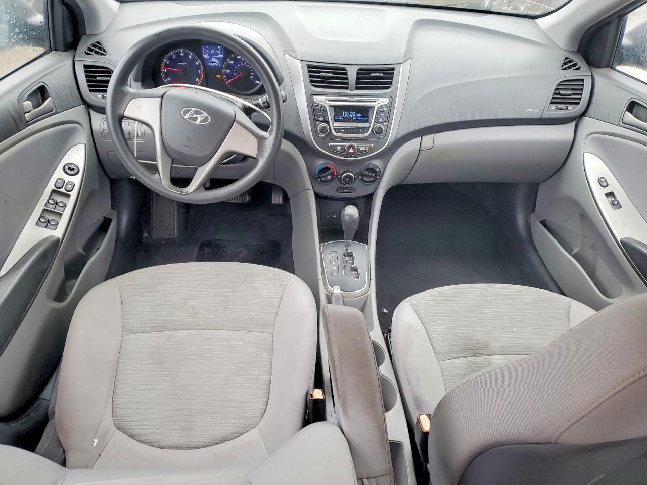 2016 HYUNDAI ACCENT SE photo 8
