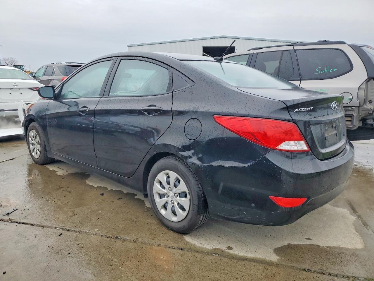 2016 HYUNDAI ACCENT SE photo 2