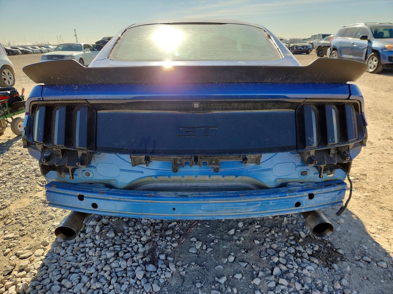 2017 FORD MUSTANG GT photo 6