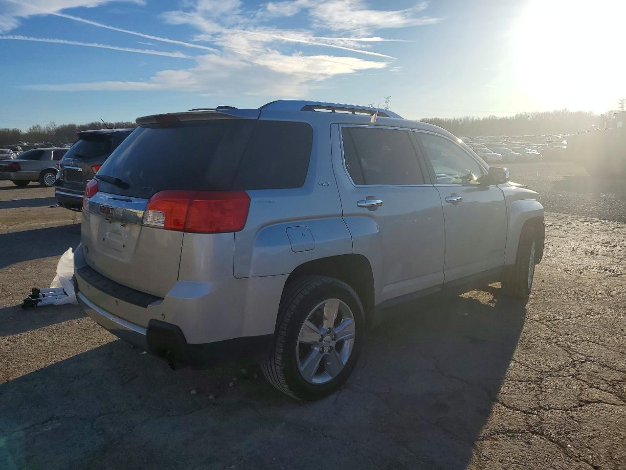 2015 GMC TERRAIN SLT photo 5