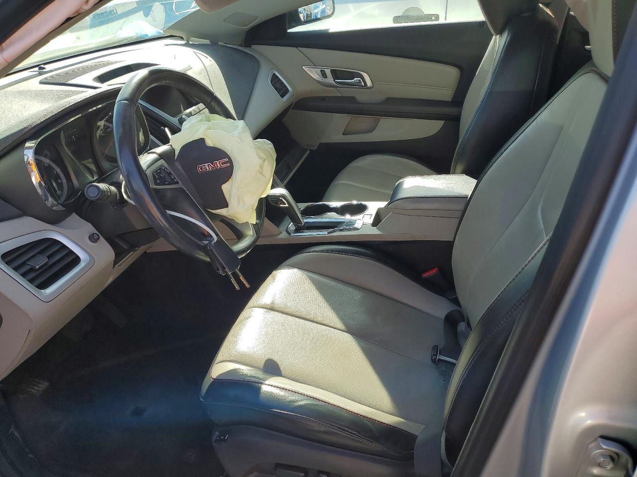 2015 GMC TERRAIN SLT photo 14