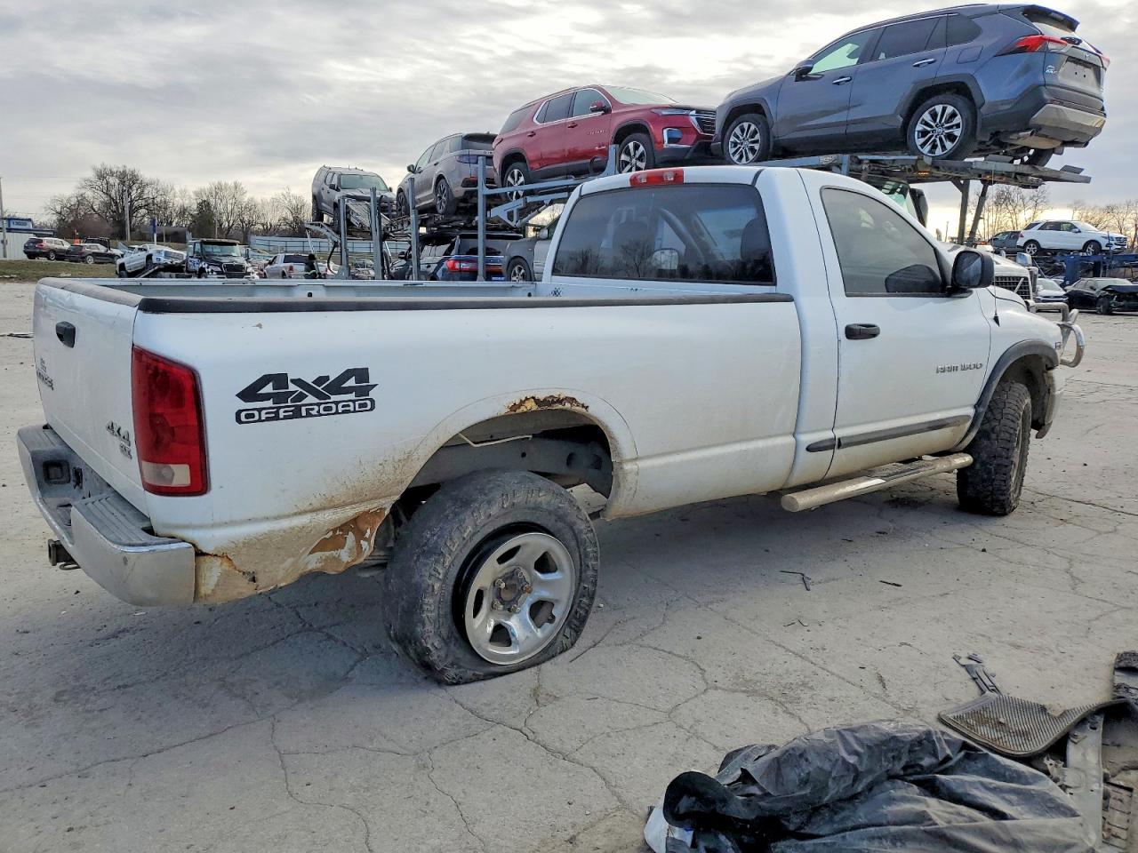 2004 DODGE RAM 1500 ST photo 5