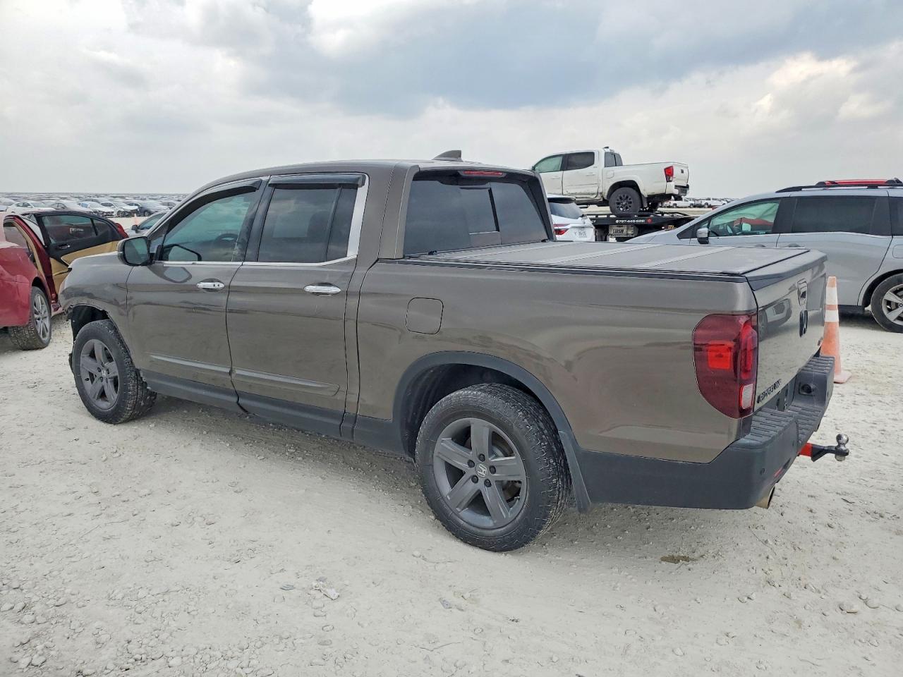 2022 HONDA RIDGELINE RTL photo 2