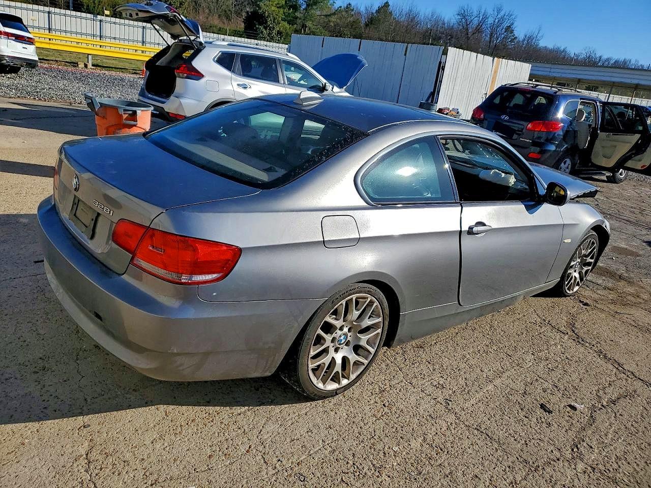 2010 BMW 328 I photo 3