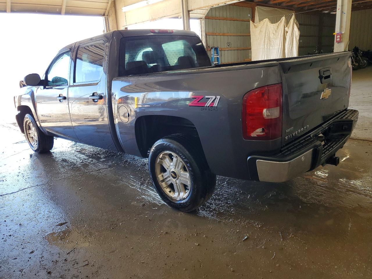 2010 CHEVROLET SILVERADO K1500 LT photo 2
