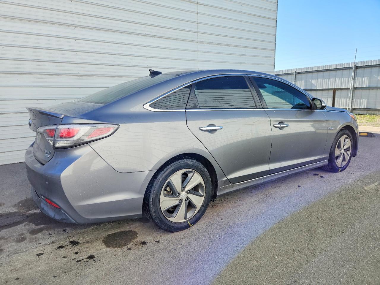 2017 HYUNDAI SONATA HYBRID photo 3