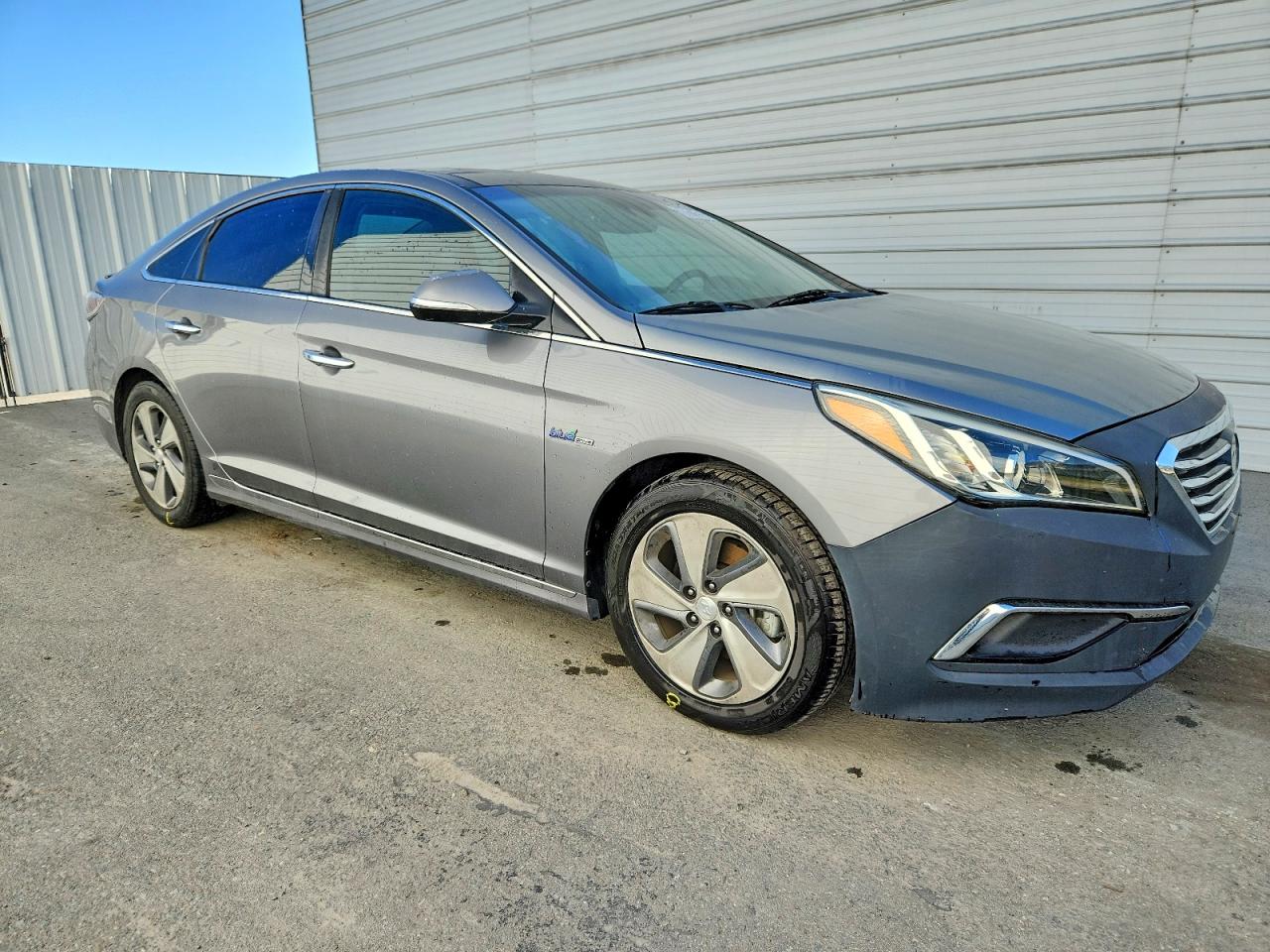 2017 HYUNDAI SONATA HYBRID photo 4