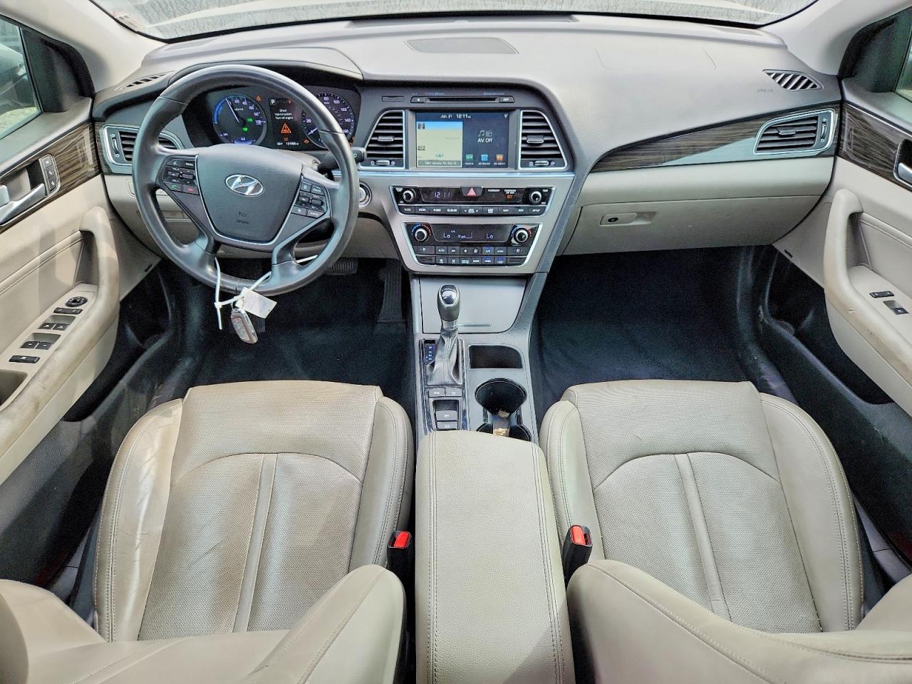 2017 HYUNDAI SONATA HYBRID photo 8