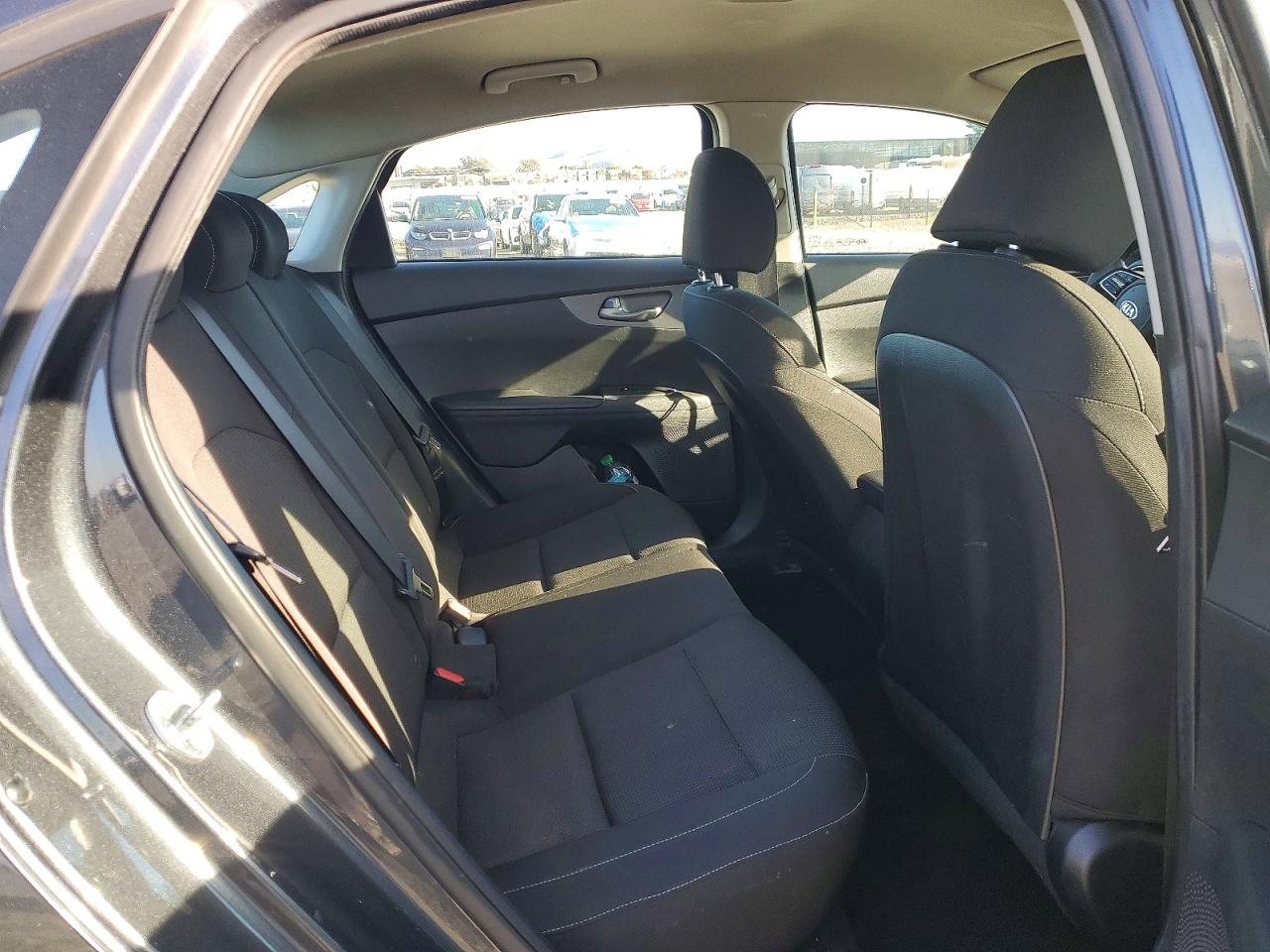 2021 KIA FORTE FE photo 10