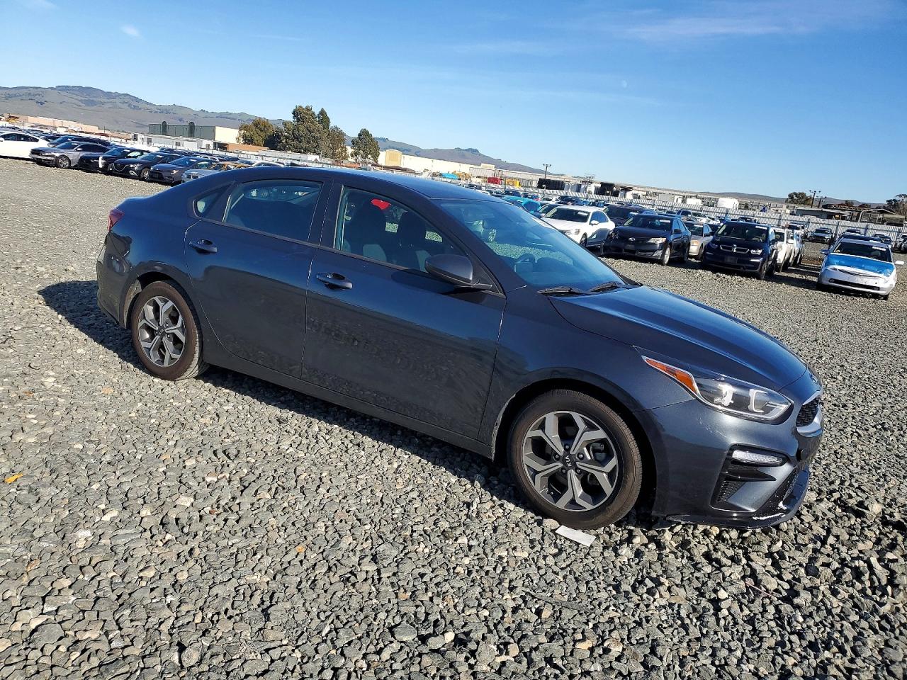 2021 KIA FORTE FE photo 4