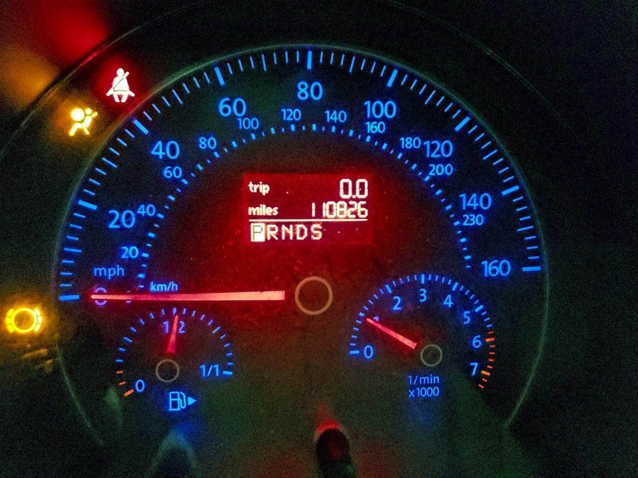 2008 VOLKSWAGEN NEW BEETLE S photo 9