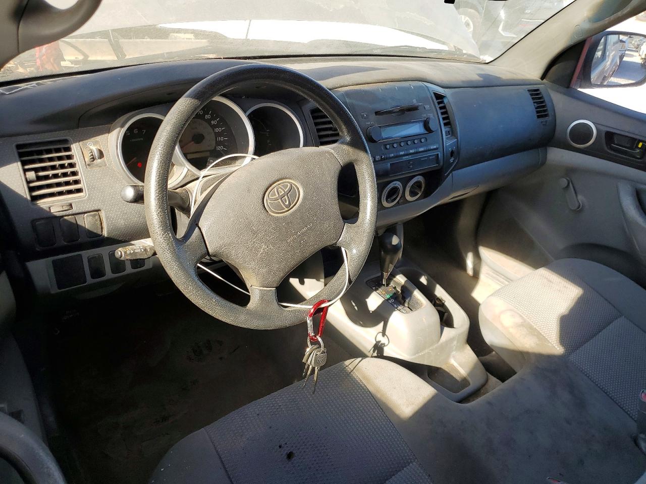 2005 TOYOTA TACOMA photo 8