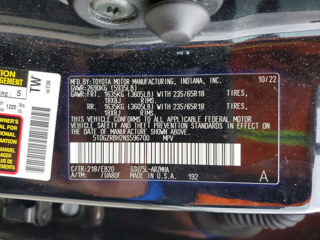 2022 TOYOTA HIGHLANDER XLE photo 25