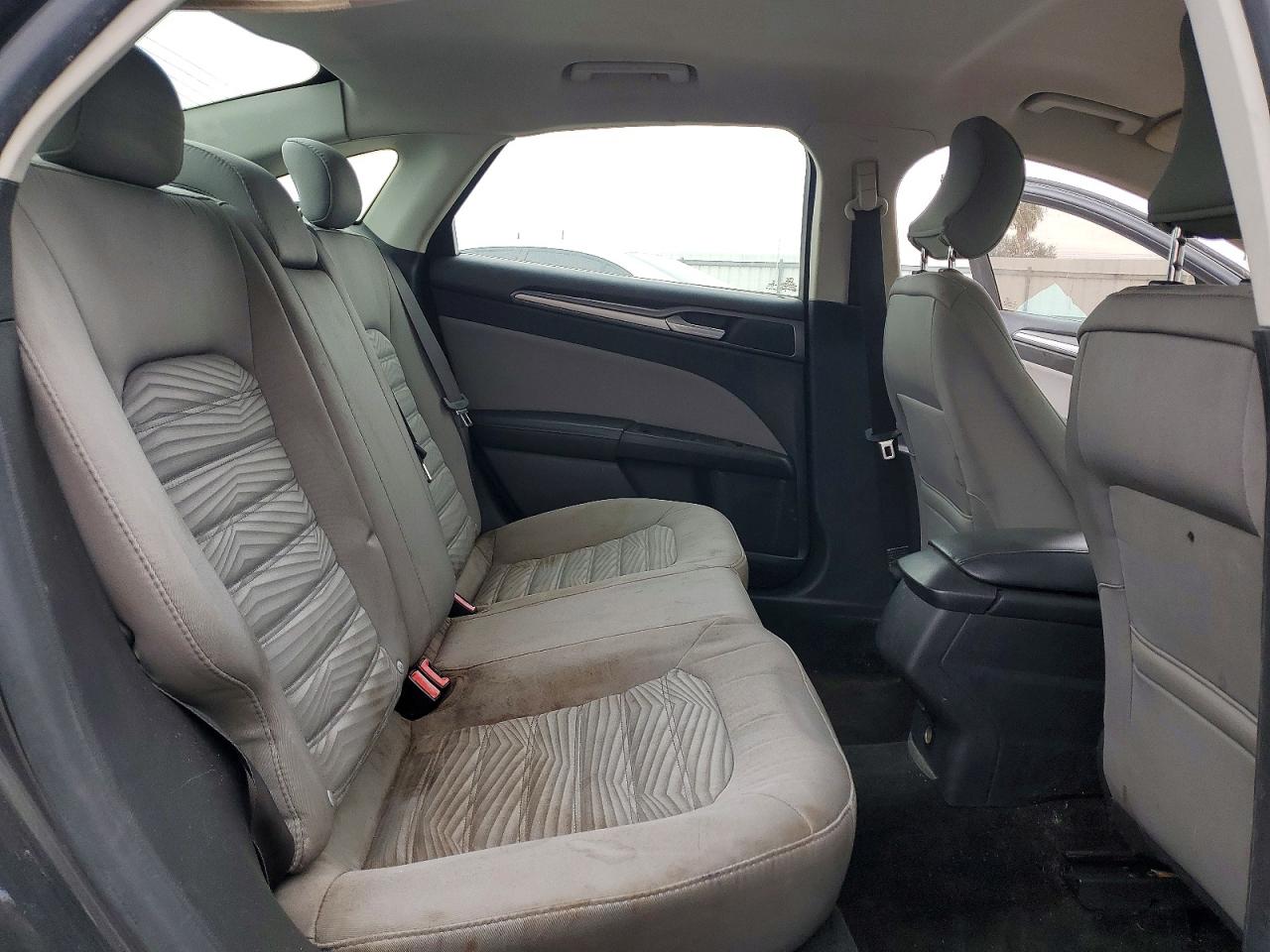 2016 FORD FUSION S photo 10