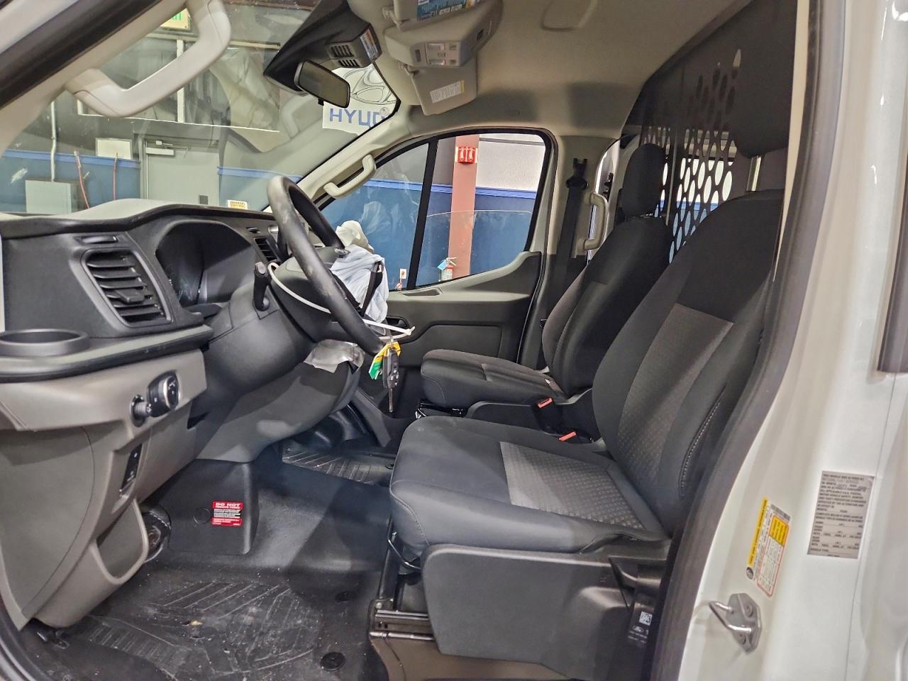 2025 FORD TRANSIT T-250 photo 7