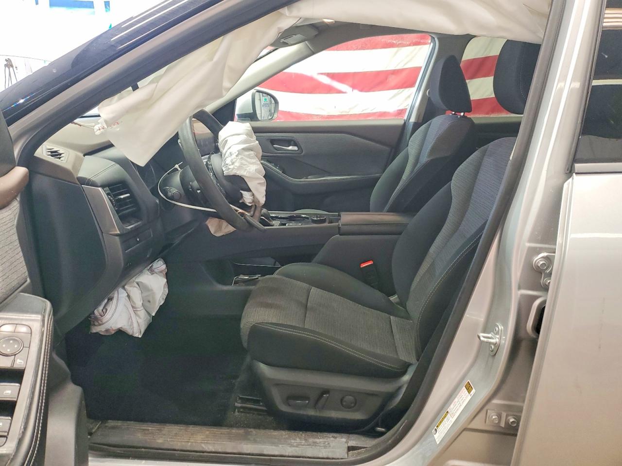 2021 NISSAN ROGUE SV photo 13