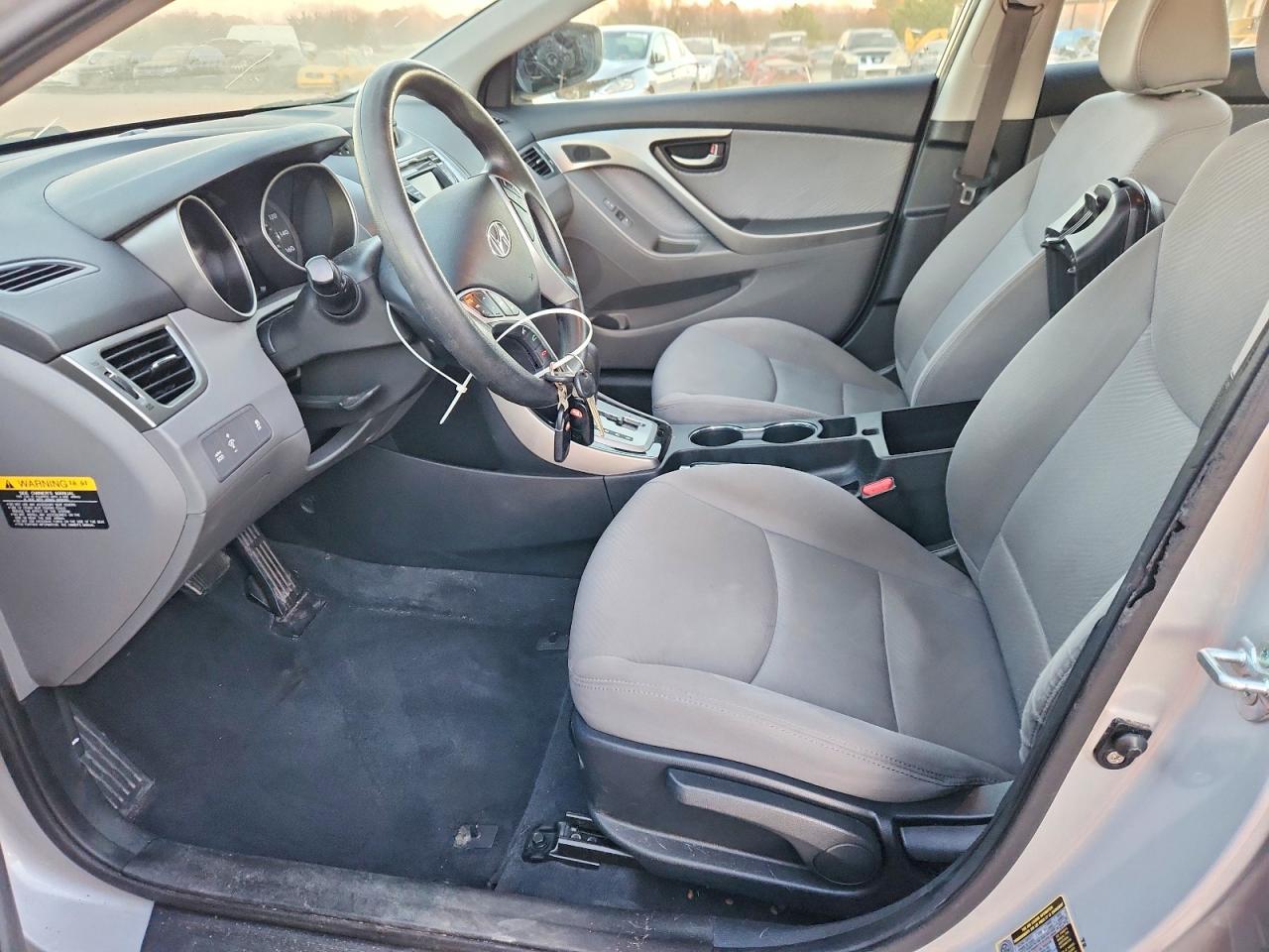 2012 HYUNDAI ELANTRA GLS photo 19