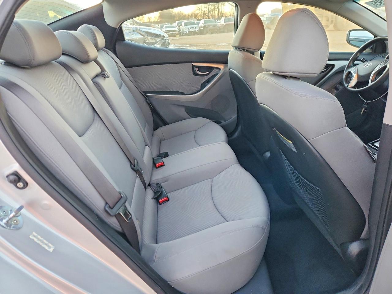 2012 HYUNDAI ELANTRA GLS photo 28