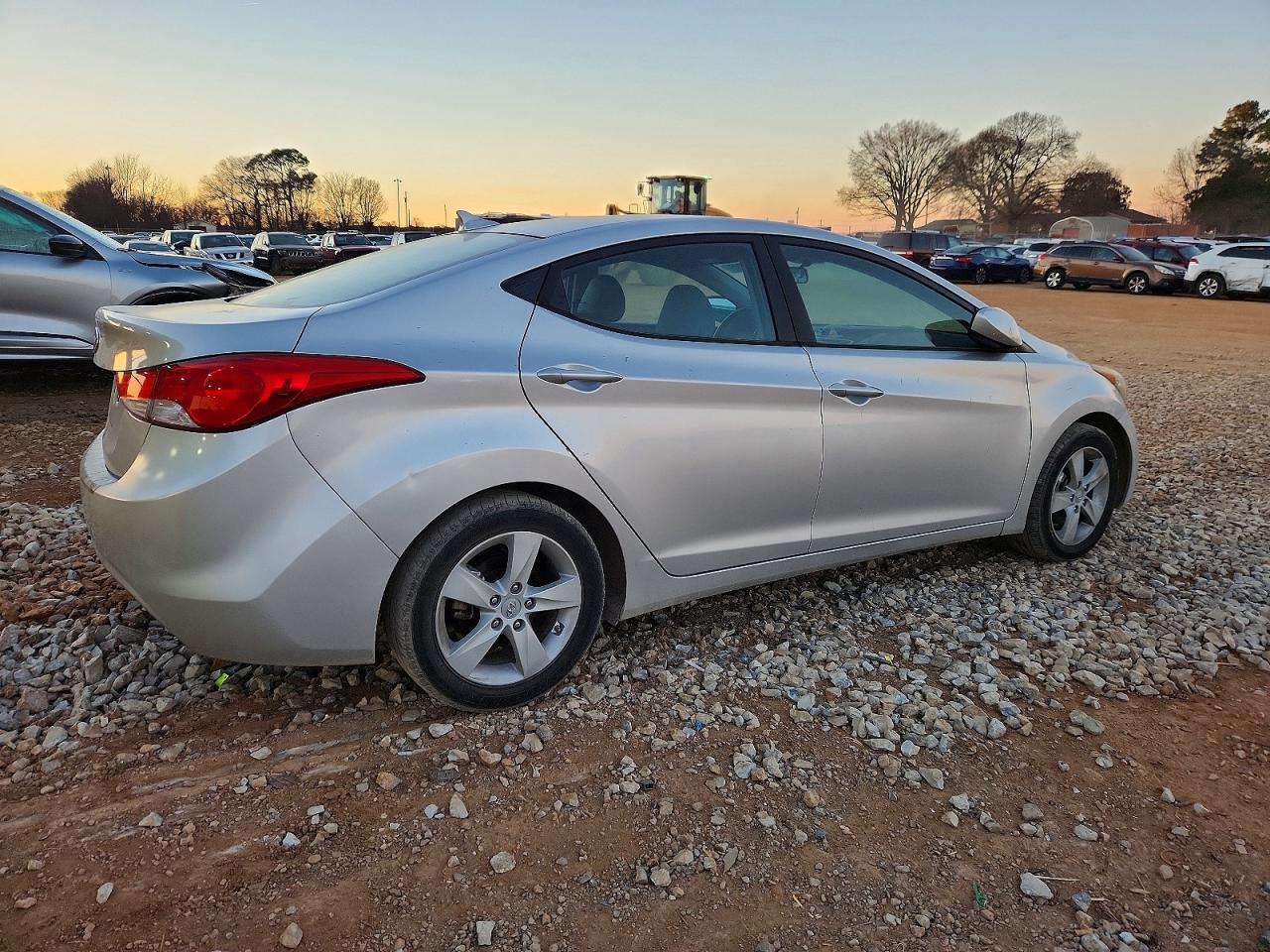 2012 HYUNDAI ELANTRA GLS photo 7