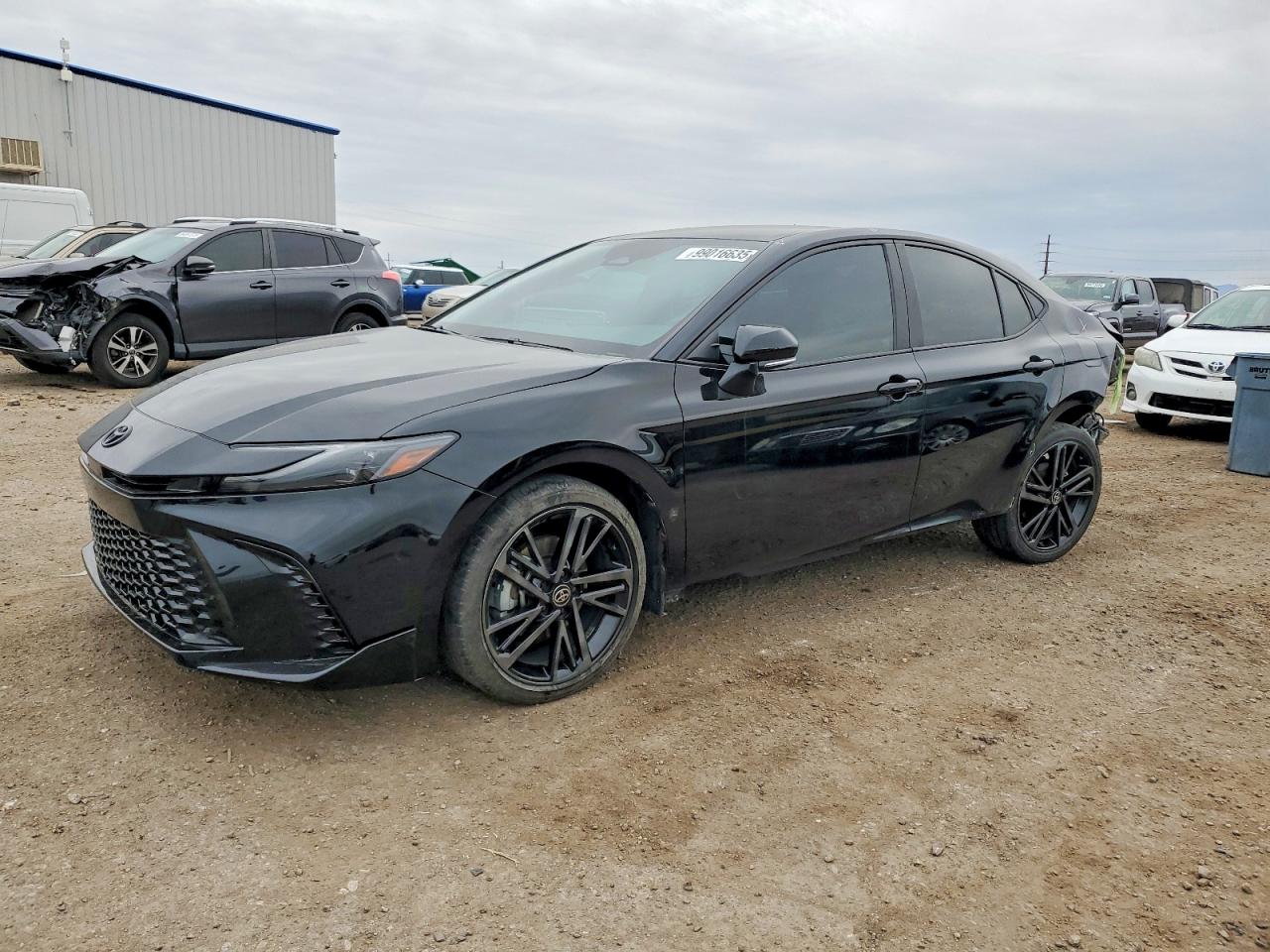 2025 TOYOTA CAMRY
