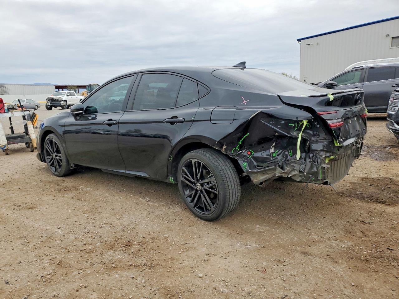 2025 TOYOTA CAMRY XSE photo 3