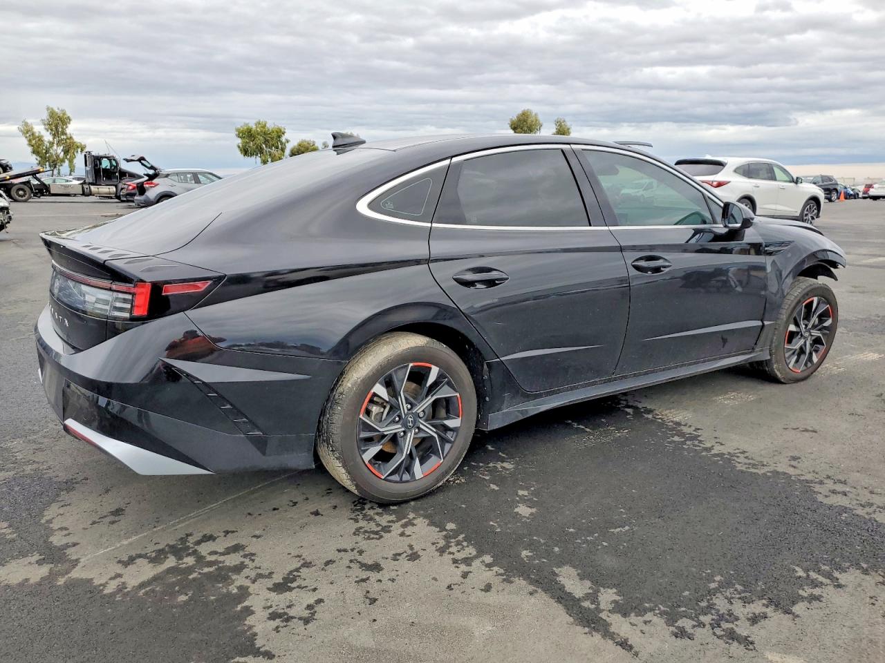 2024 HYUNDAI SONATA SEL photo 3