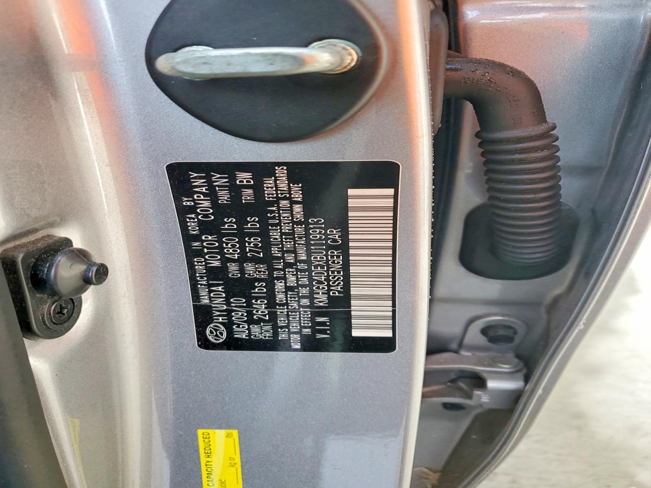 2011 HYUNDAI GENESIS 3.8L photo 12