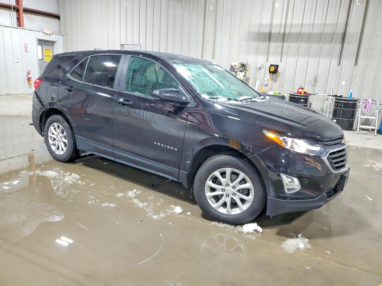 2021 CHEVROLET EQUINOX LS photo 4