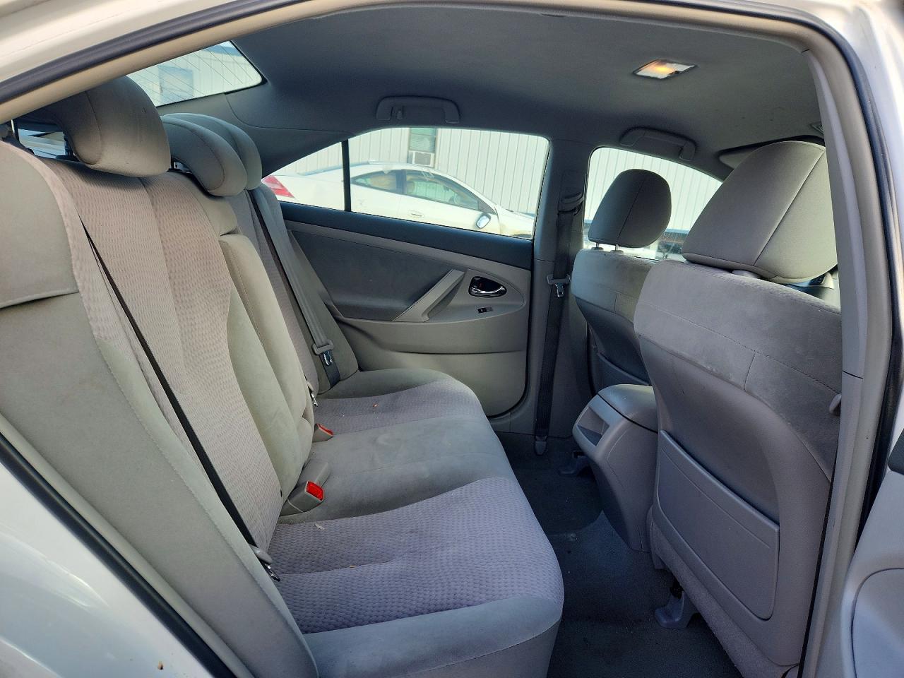 2011 TOYOTA CAMRY BASE photo 10