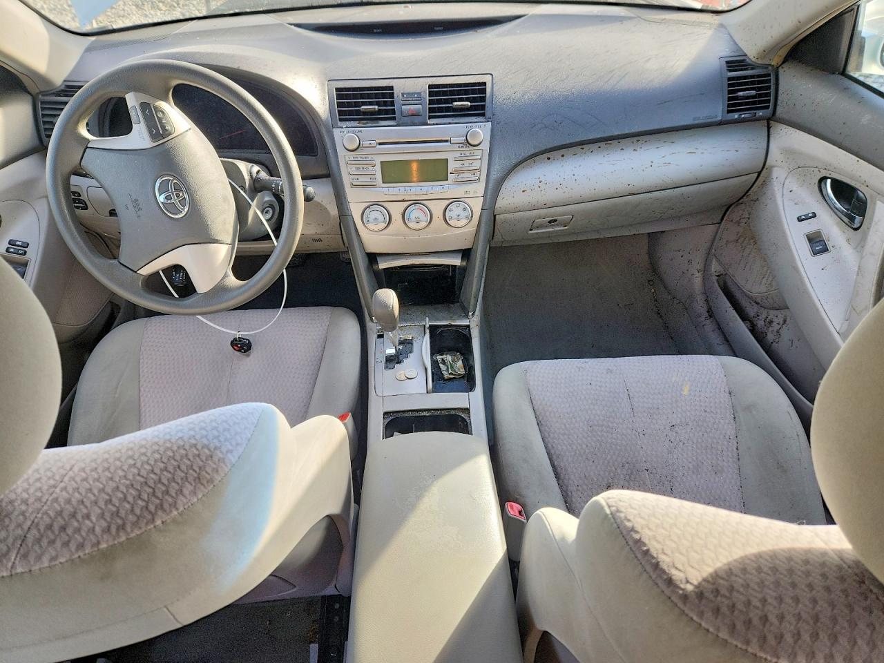 2011 TOYOTA CAMRY BASE photo 8