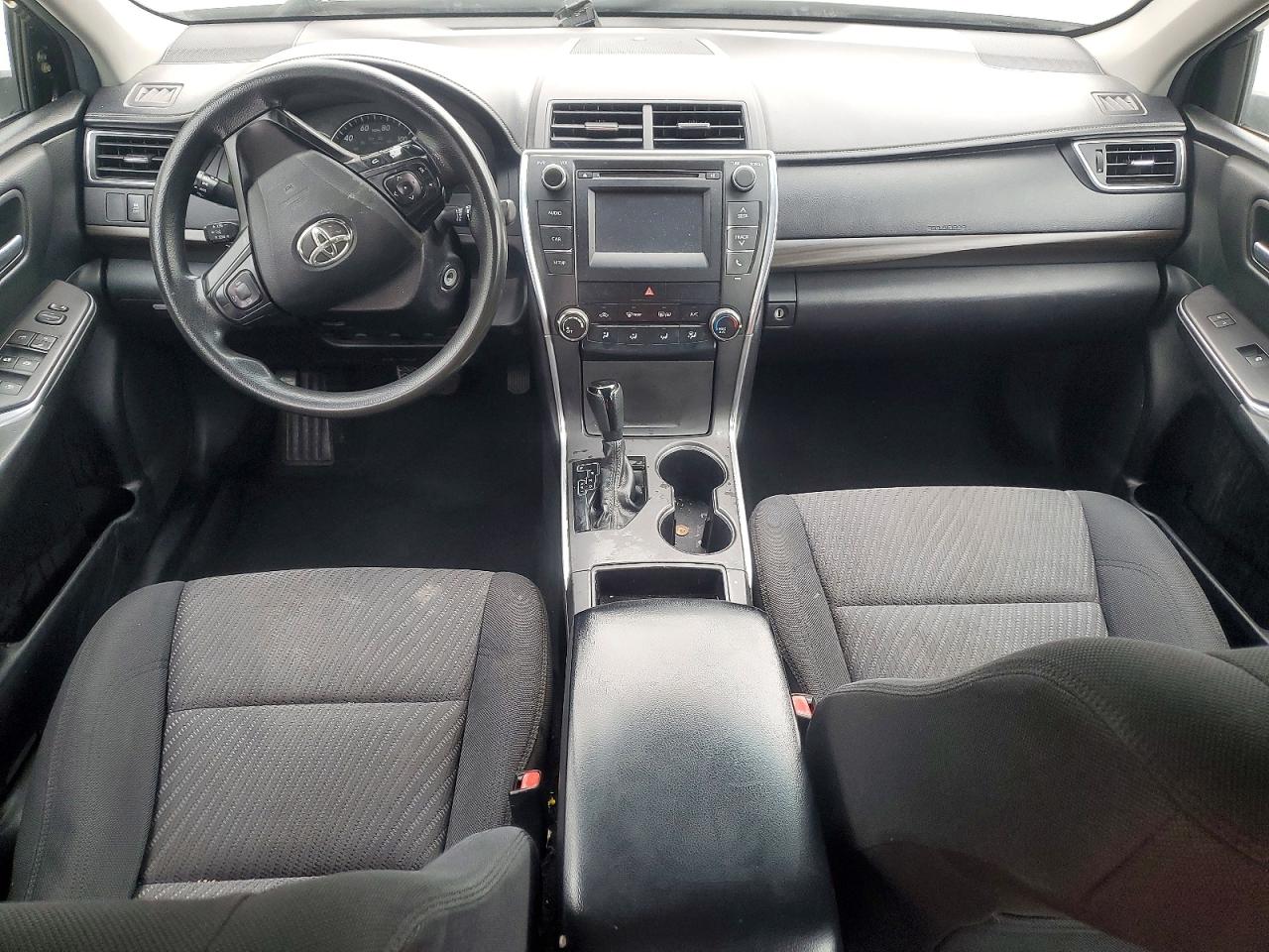 2015 TOYOTA CAMRY LE photo 8
