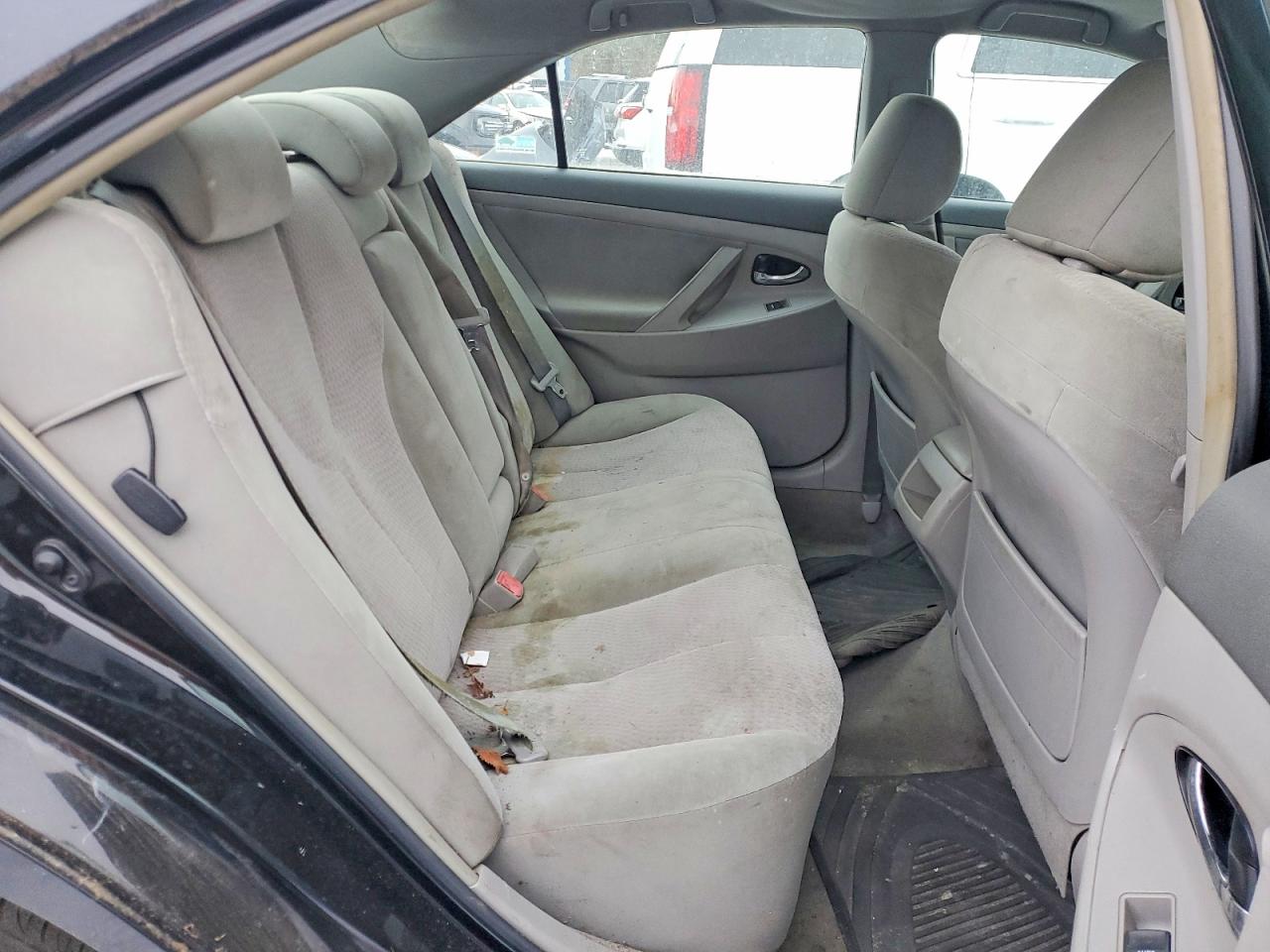 2011 TOYOTA CAMRY BASE photo 10