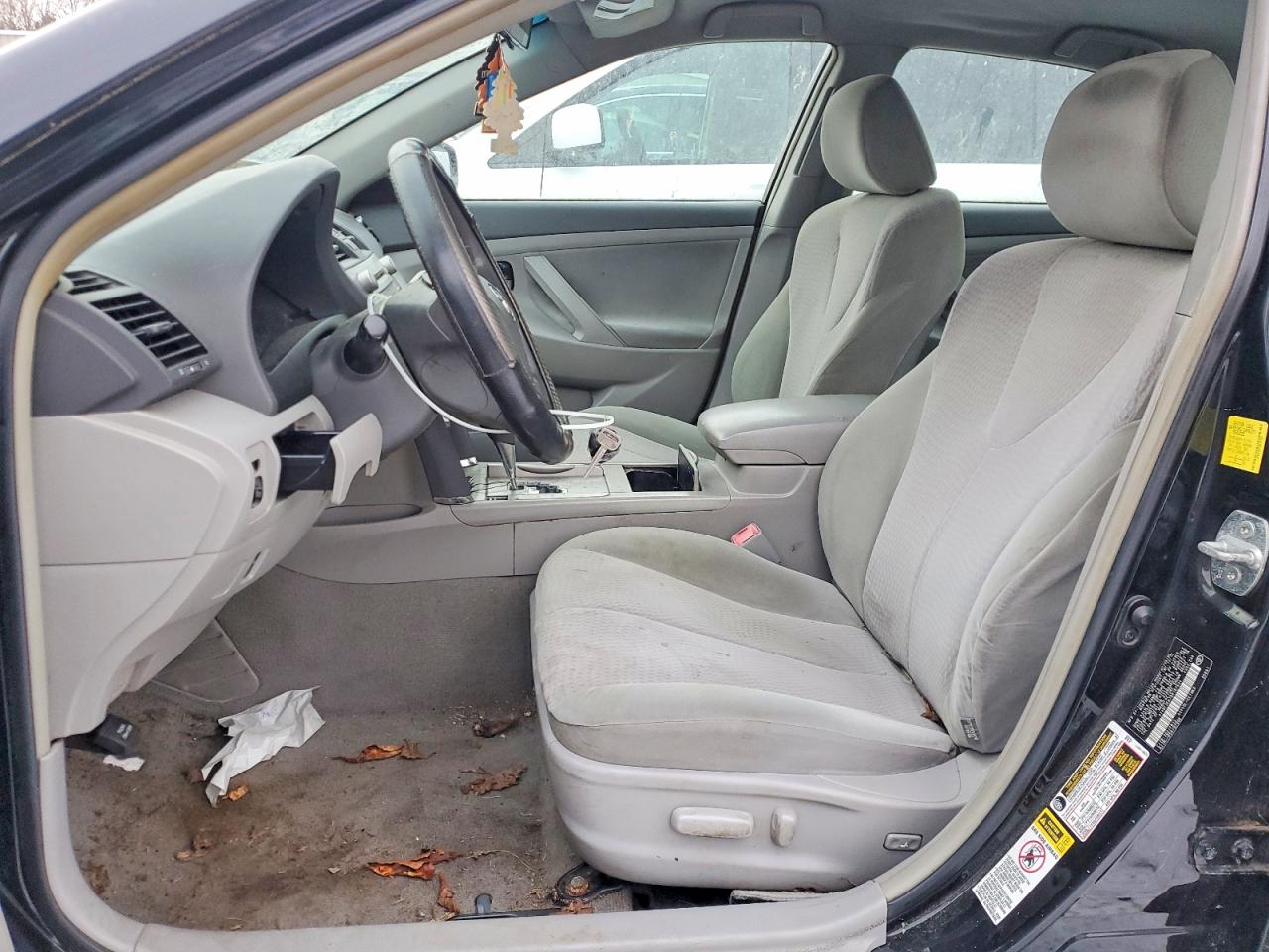 2011 TOYOTA CAMRY BASE photo 7