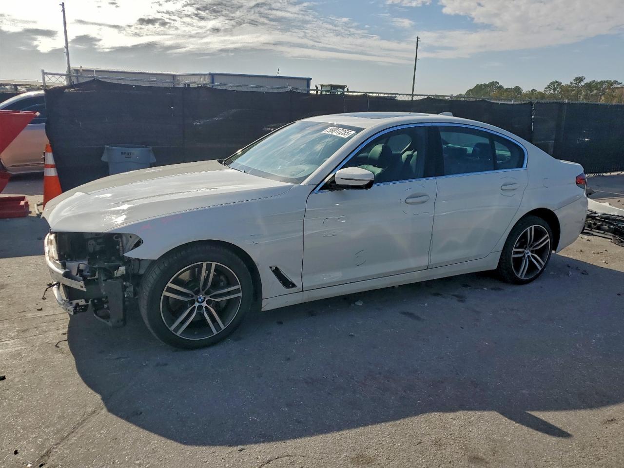2021 BMW 530