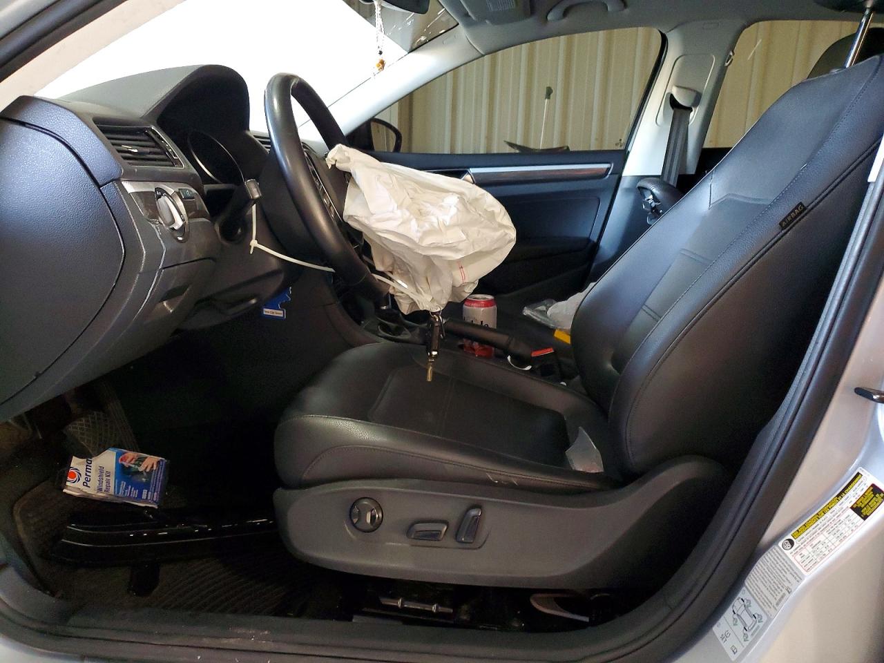 2017 VOLKSWAGEN PASSAT SE photo 7