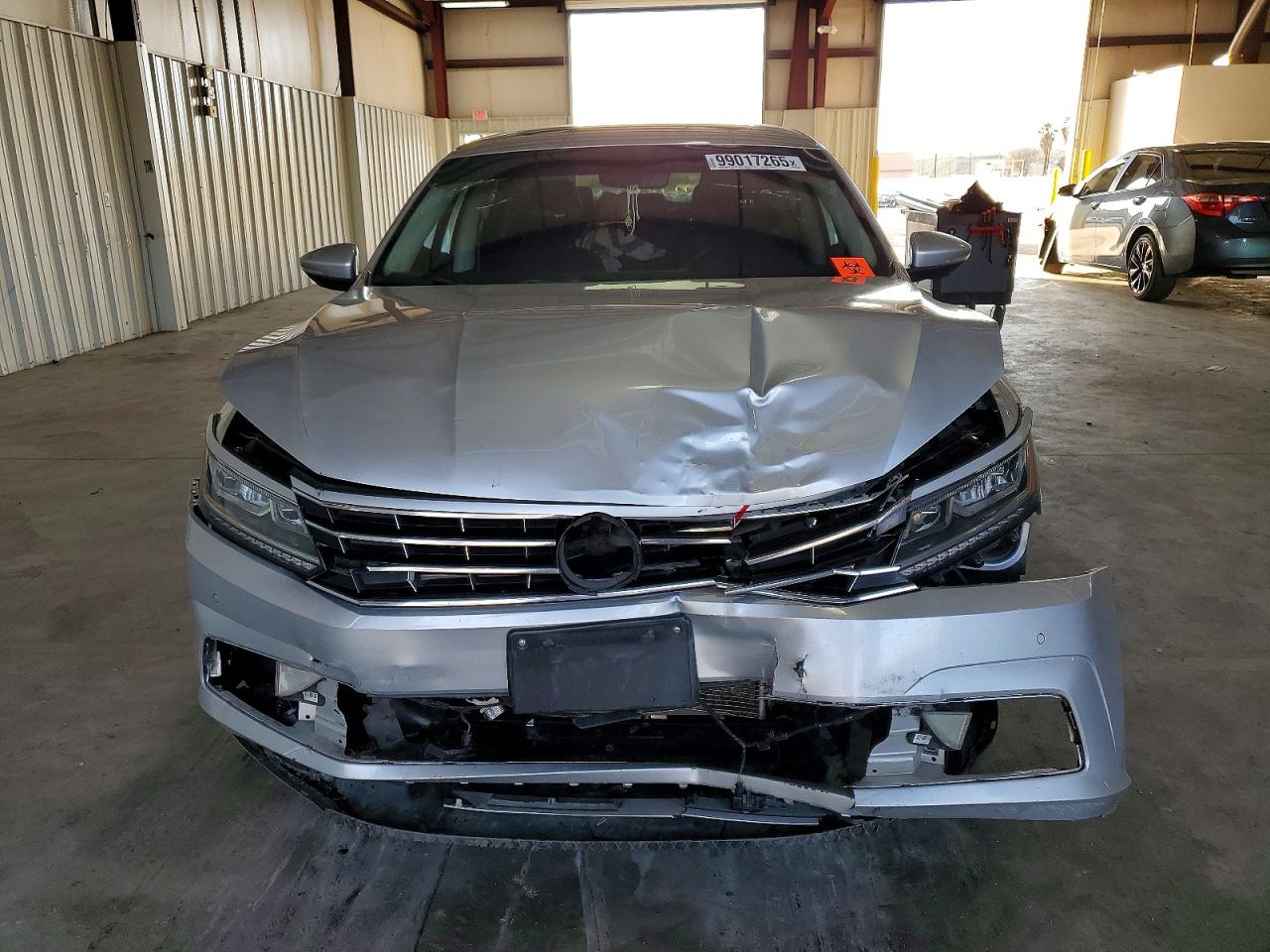 2017 VOLKSWAGEN PASSAT SE photo 5