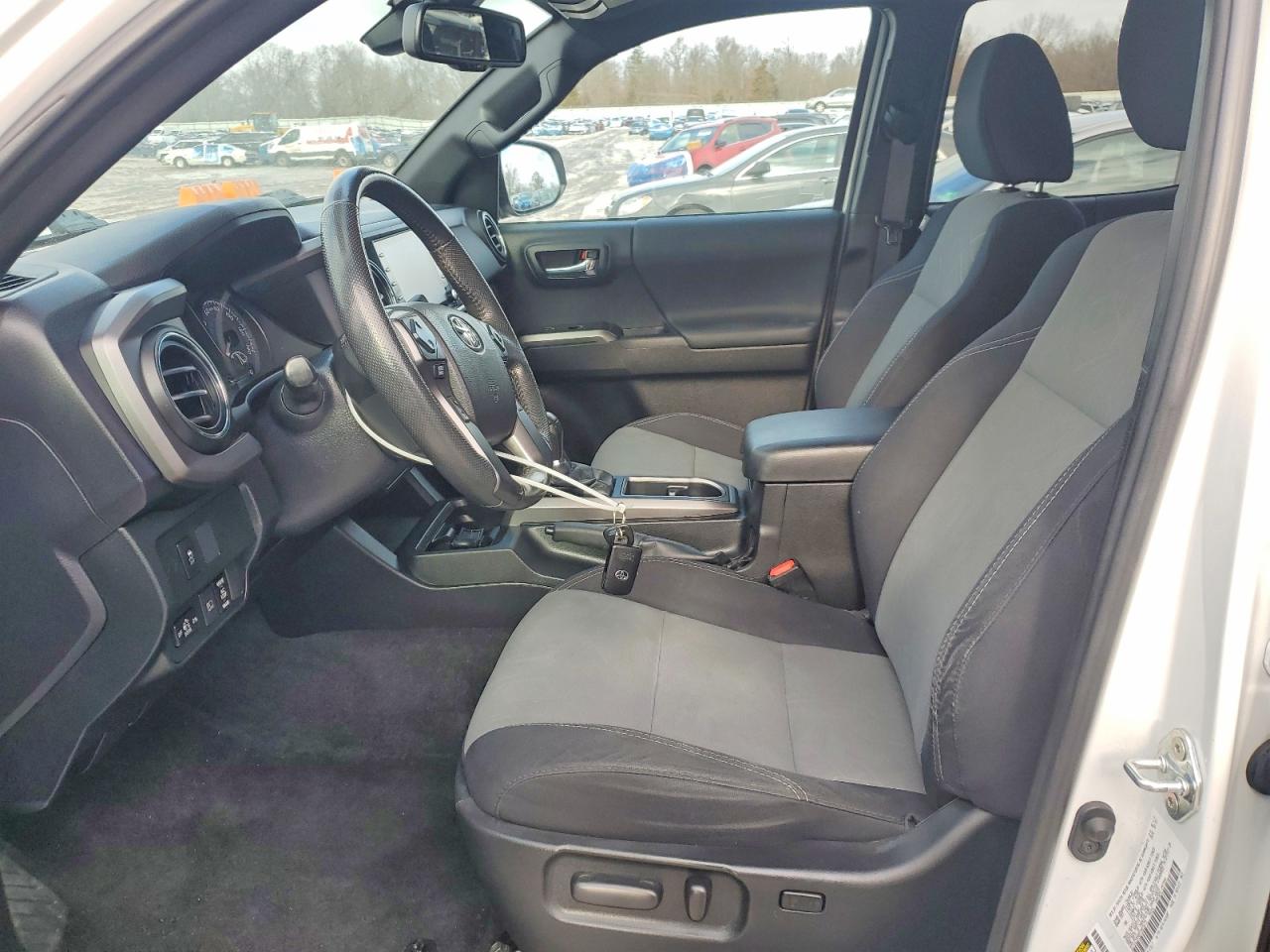 2021 TOYOTA TACOMA TRD SPORT photo 13